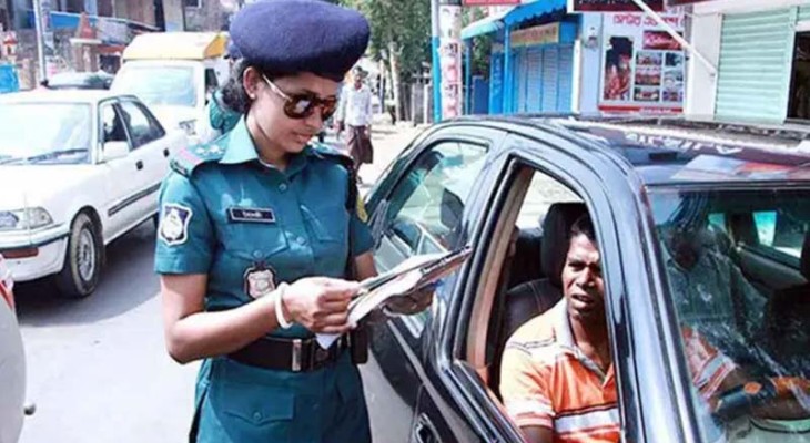 ট্রাফিক আইন ভাঙলে অটো নোটিশ, হাজিরা না দিলে পরোয়ানা